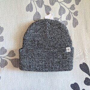 NWT American Eagle Outfitters Ribbed Knit Beanie Unisex Dark Heather Gray
